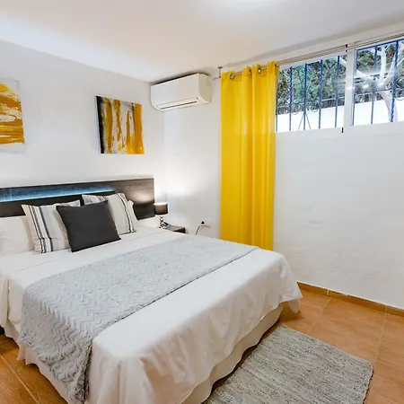 10 Luxe By Lirios Village Villa Marbella