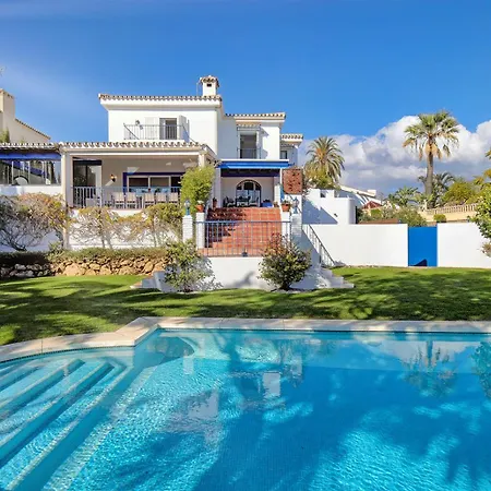 10 Luxe By Lirios Village Marbella
